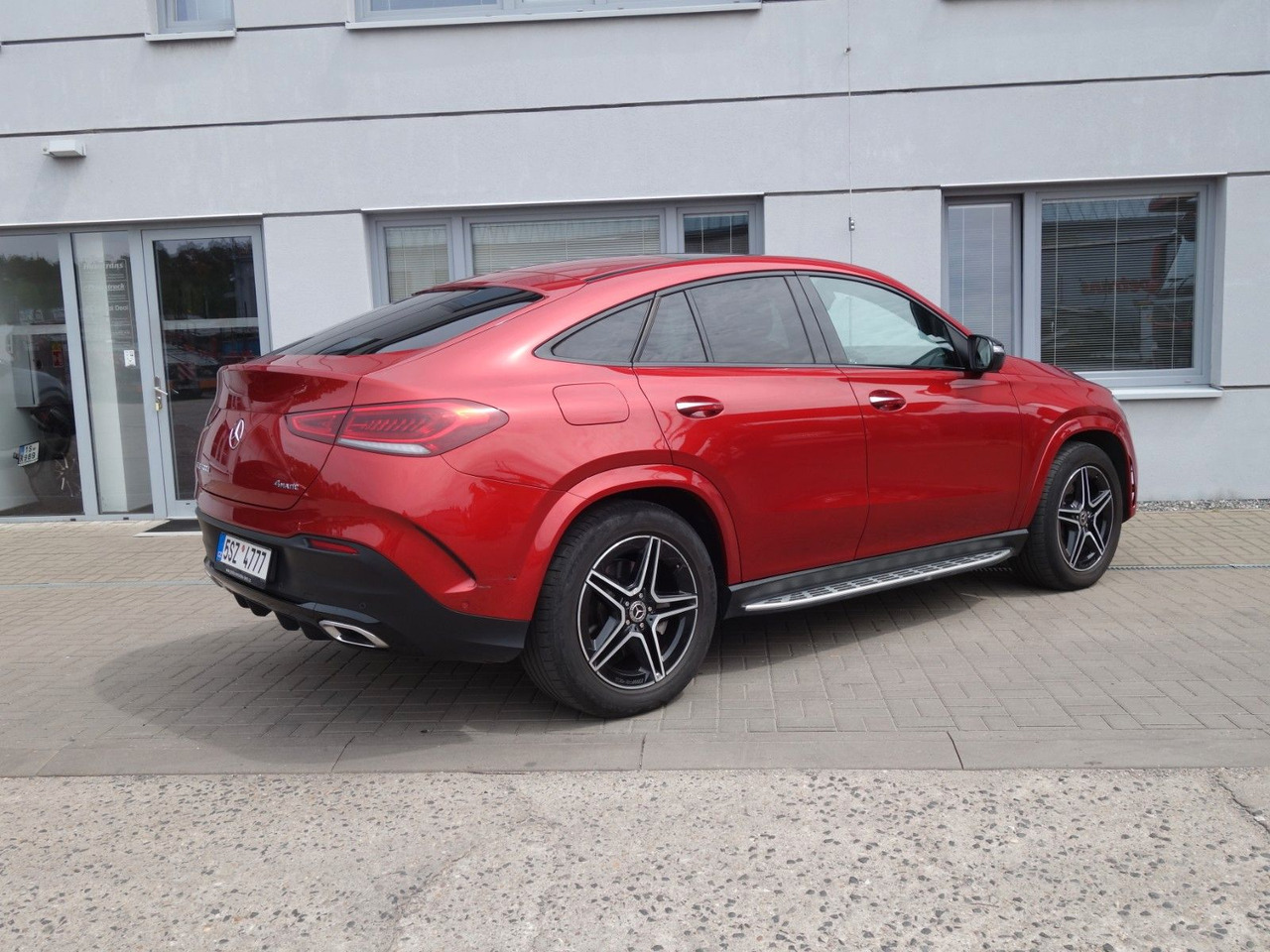 Mercedes-Benz GLE 400 d 4Matic Coupe Pano - SUV: photos 5 Mercedes-Benz GLE 400 d 4Matic Coupe Pano - SUV: photos 5