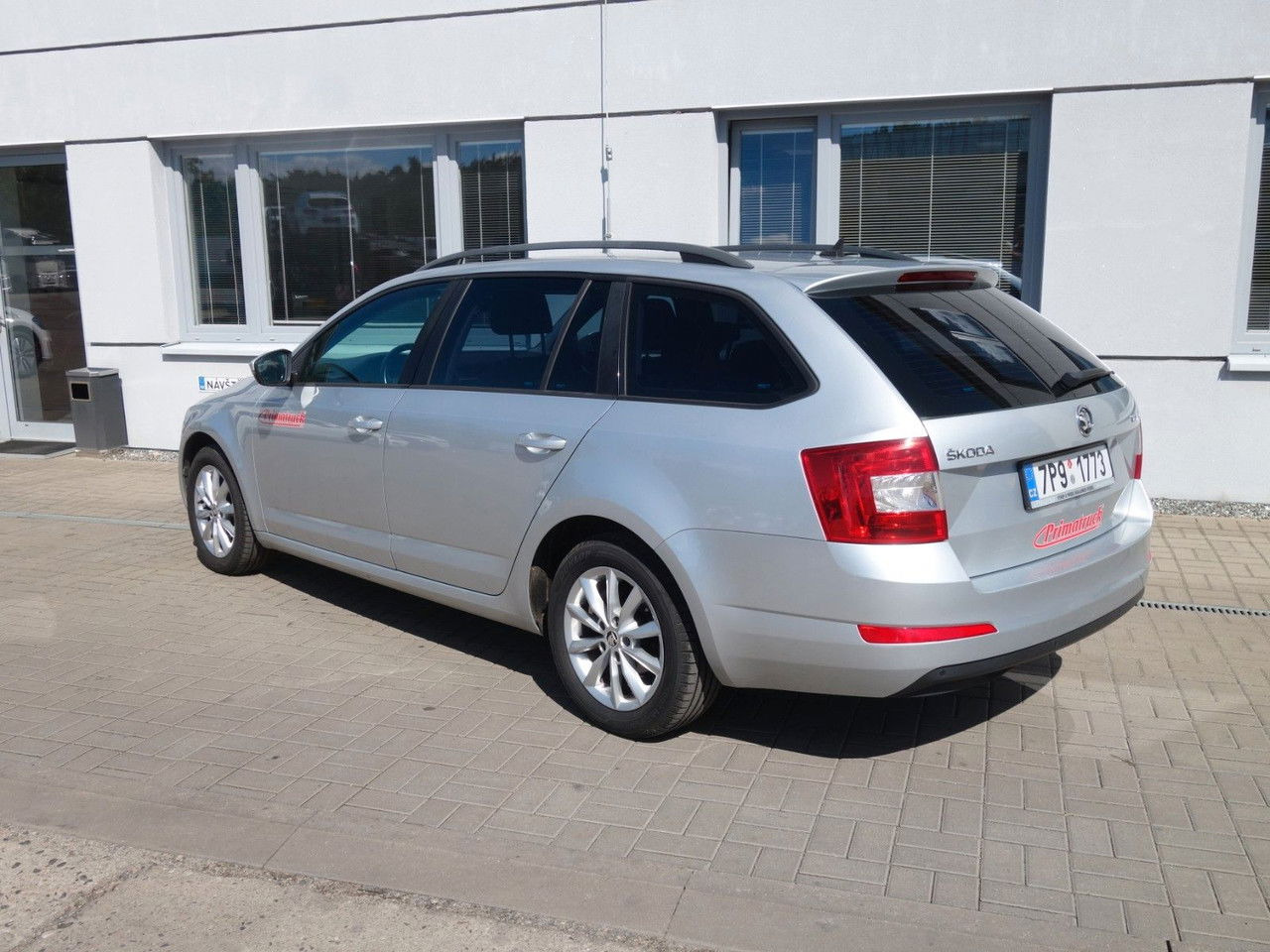 Škoda Octavia Combi Ambition 1,6 TDI, DSG, Navi, Clima - Voiture break: photos 4 Škoda Octavia Combi Ambition 1,6 TDI, DSG, Navi, Clima - Voiture break: photos 4