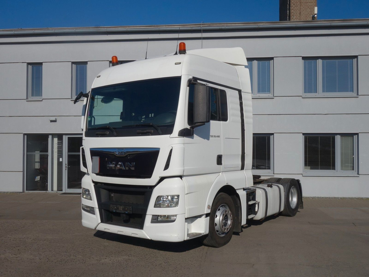 MAN TGX 18.480 XLX E6 ST, Retarder - Tracteur routier: photos 1 MAN TGX 18.480 XLX E6 ST, Retarder - Tracteur routier: photos 1