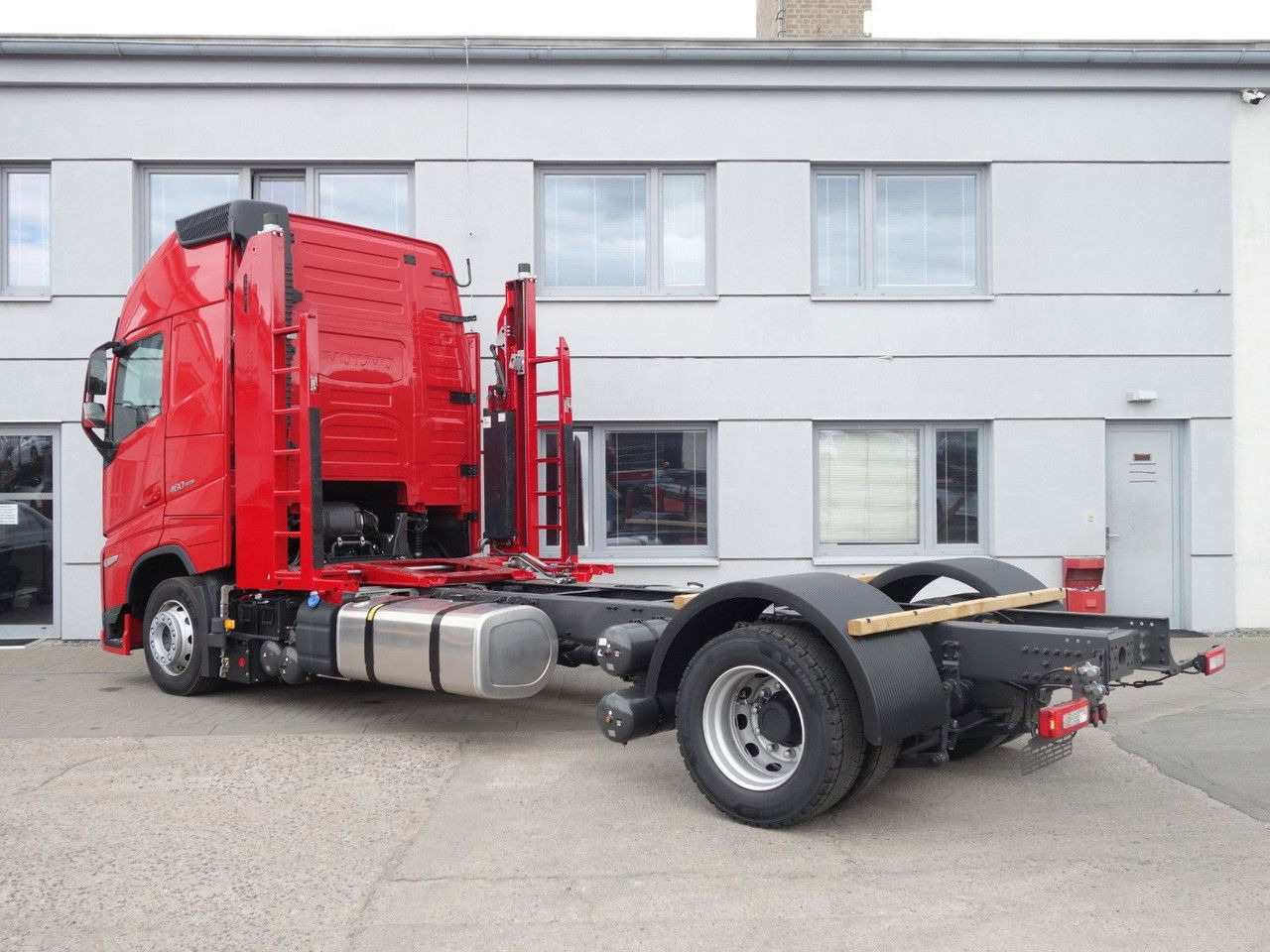 Volvo FH 13 XL 460 TC Neue fur Kassbohrer,Rolfo, Rimo - Châssis cabine: photos 4 Volvo FH 13 XL 460 TC Neue fur Kassbohrer,Rolfo, Rimo - Châssis cabine: photos 4