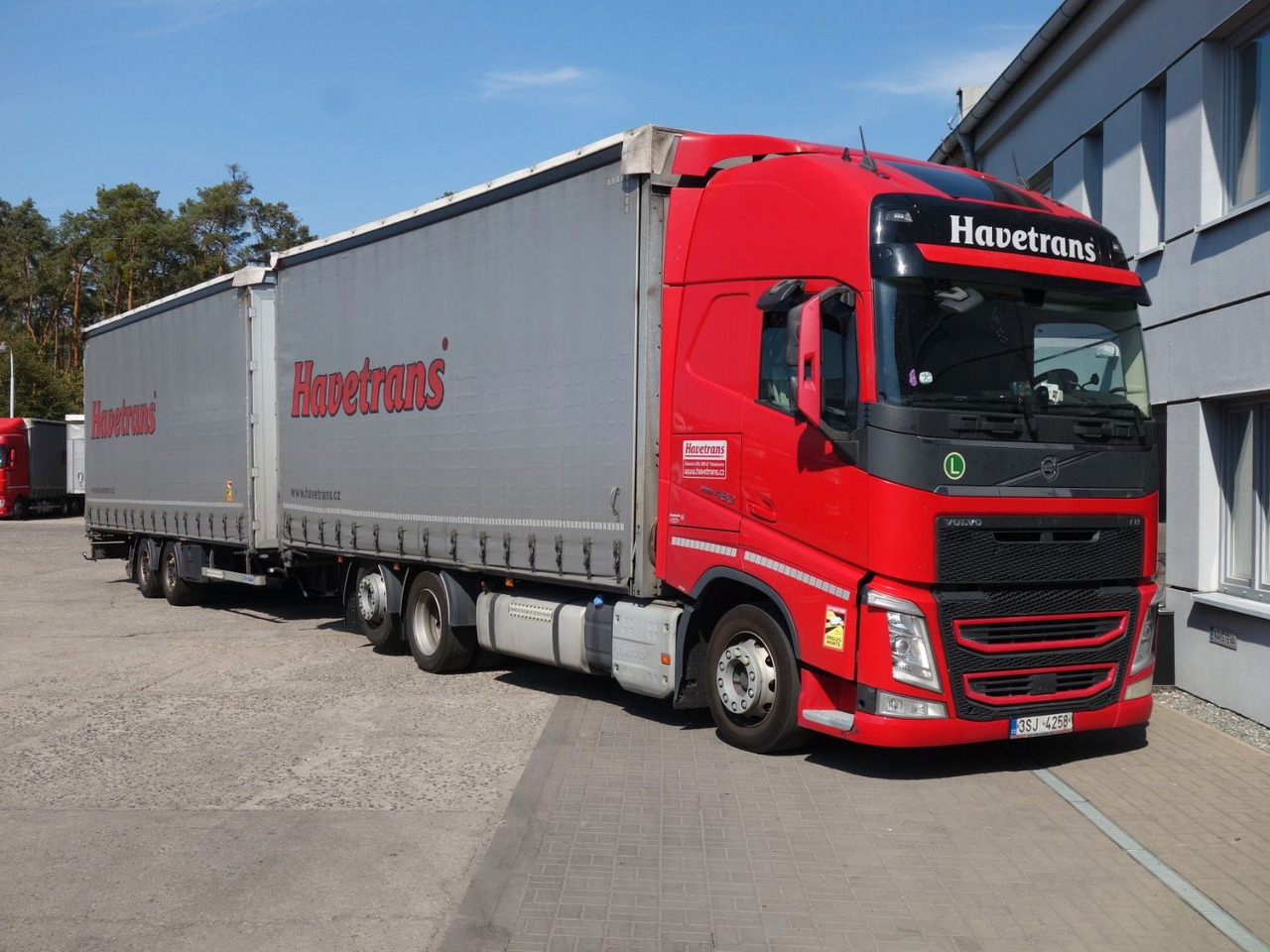 Volvo FH 460 XL 6x2, 120 cbm, Durchfahren - Camion à rideaux coulissants: photos 3 Volvo FH 460 XL 6x2, 120 cbm, Durchfahren - Camion à rideaux coulissants: photos 3