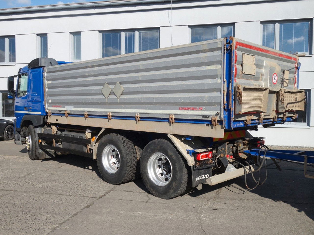 Volvo FM 500 6x4, Dreiseitenkipper Schwarzmüller - Camion benne: photos 3 Volvo FM 500 6x4, Dreiseitenkipper Schwarzmüller - Camion benne: photos 3