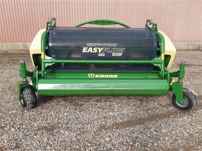 Krone EasyFlow 300S - Matériel de fenaison: photos 5 Krone EasyFlow 300S - Matériel de fenaison: photos 5