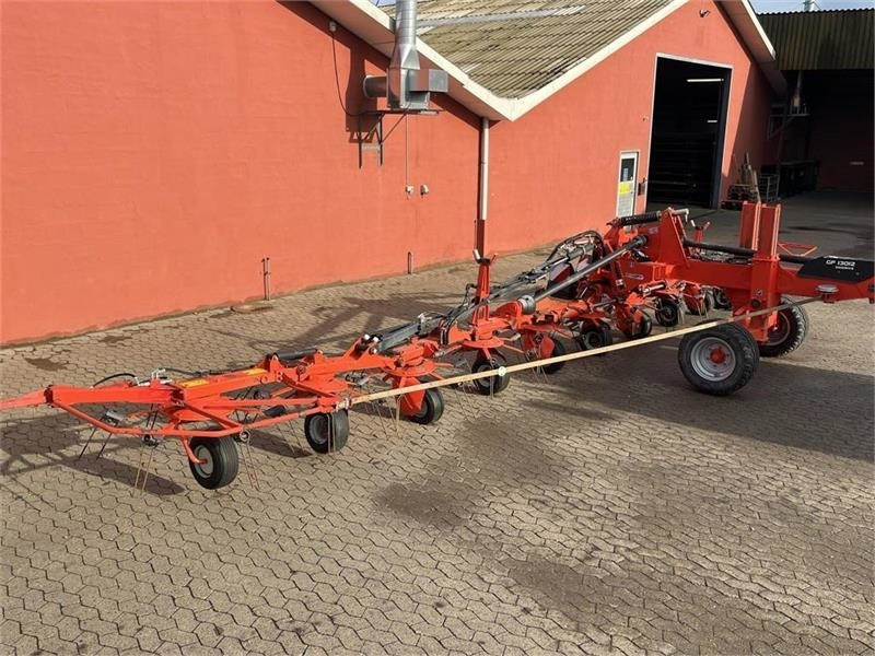 Kuhn GF13012 - Faneuse: photos 2 Kuhn GF13012 - Faneuse: photos 2
