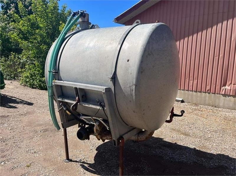 Linde 3 Ton - Cuve de stockage: photos 1 Linde 3 Ton - Cuve de stockage: photos 1