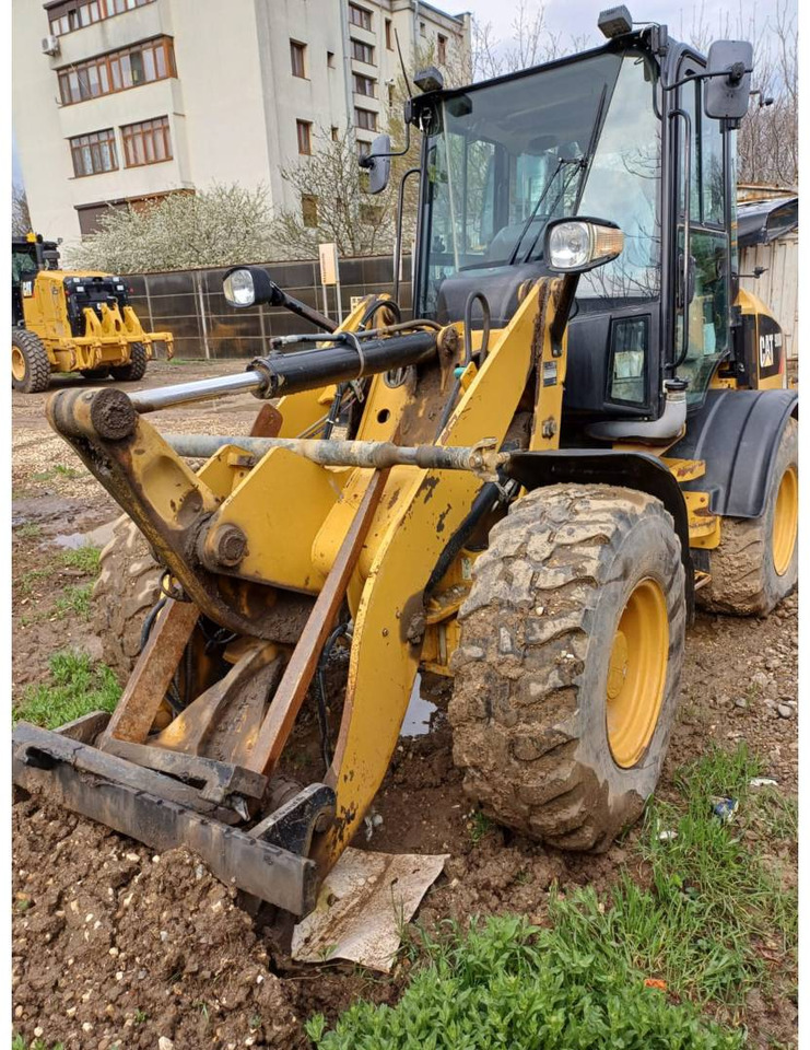 CAT 908M - Chargeuse sur pneus: photos 1 CAT 908M - Chargeuse sur pneus: photos 1