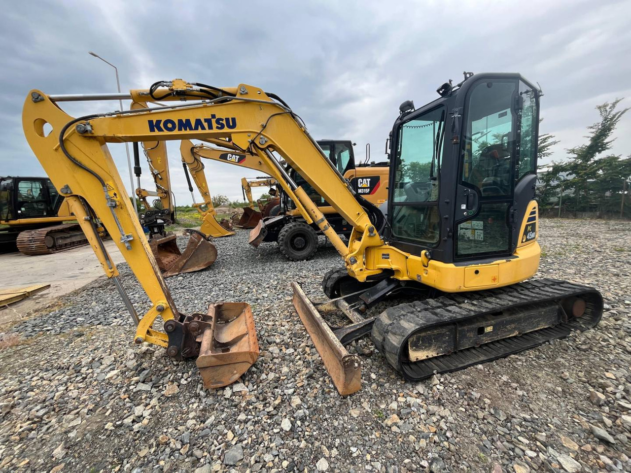 KOMATSU PC45MR - 5E0 - Mini pelle: photos 1 KOMATSU PC45MR - 5E0 - Mini pelle: photos 1
