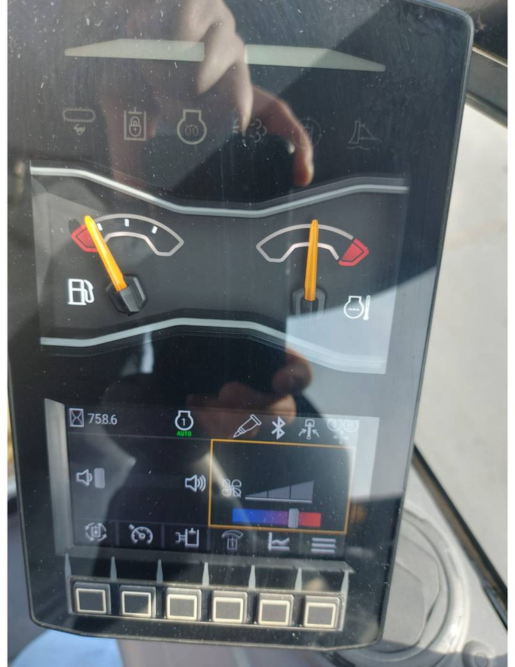 CAT 301.8 - Pelle sur chenille: photos 5 CAT 301.8 - Pelle sur chenille: photos 5