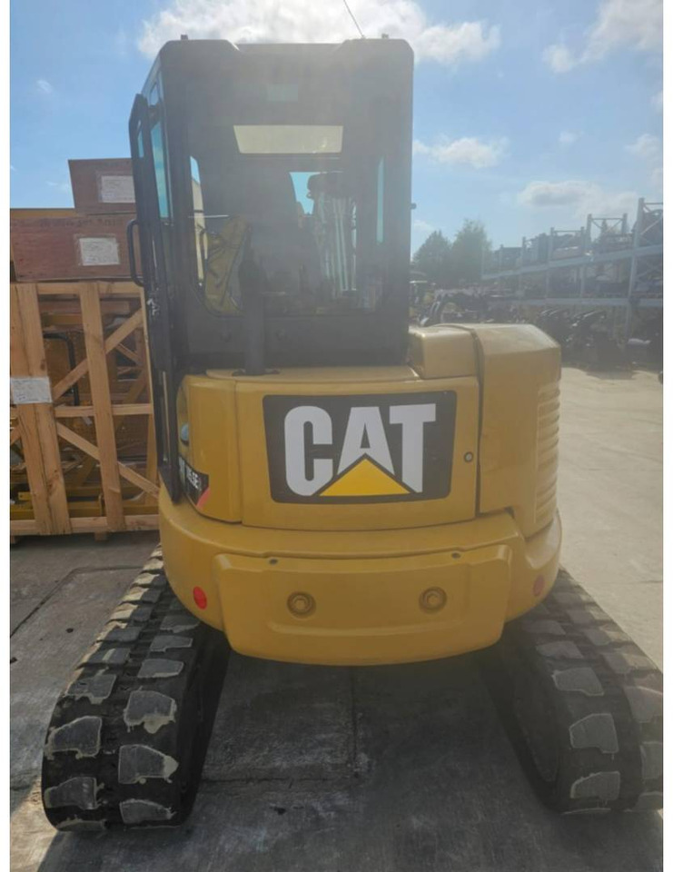 CAT 305.5E2CR - Pelle sur chenille: photos 4 CAT 305.5E2CR - Pelle sur chenille: photos 4