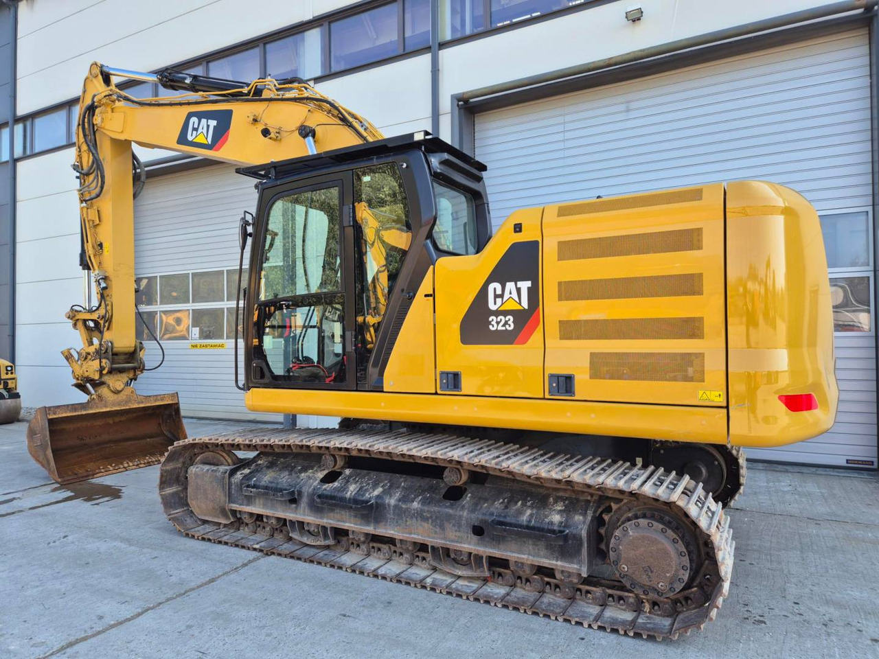 CAT 323 - Pelle sur chenille: photos 4 CAT 323 - Pelle sur chenille: photos 4