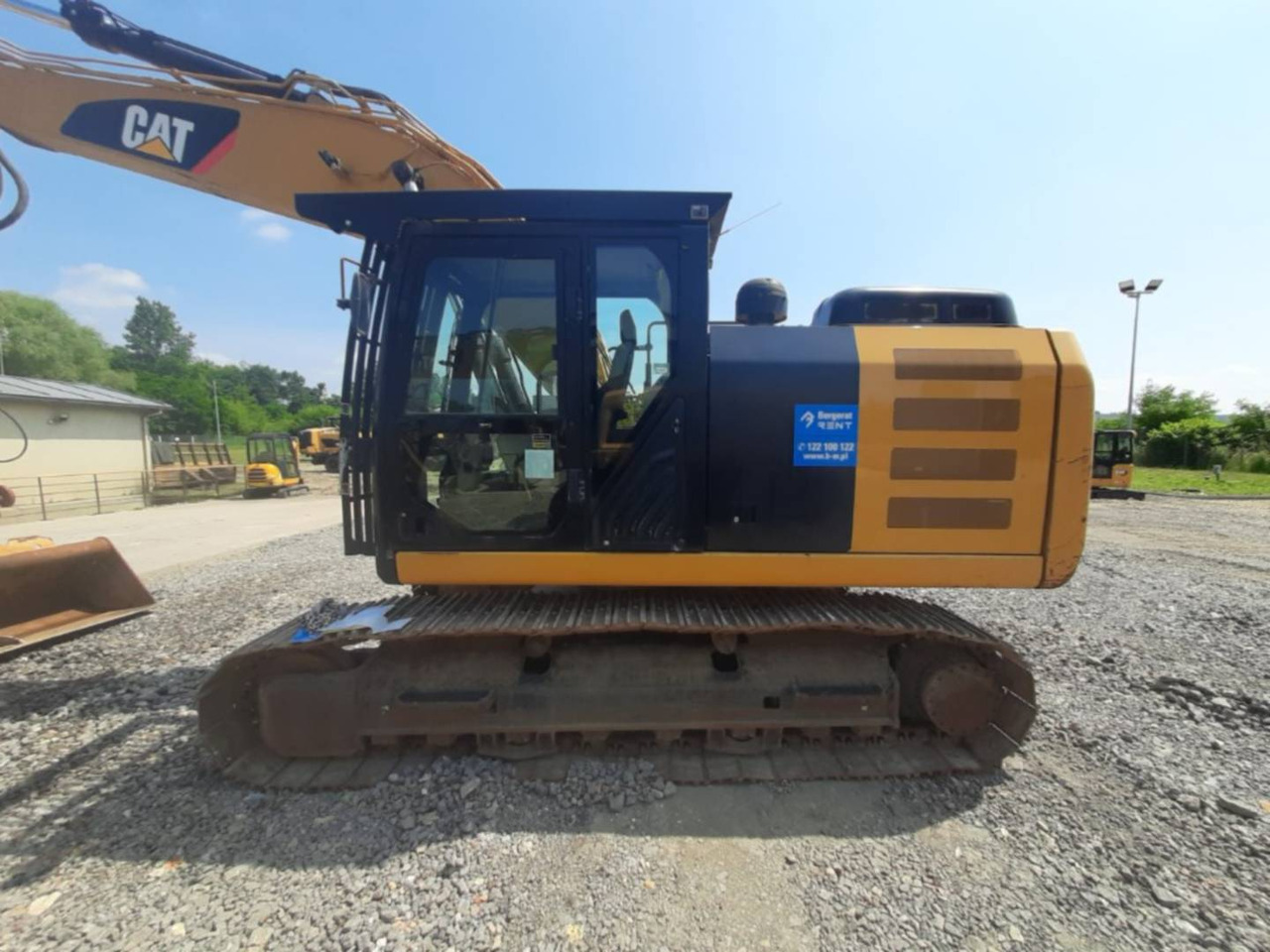 Pelle sur chenille CAT 323FL: photos 12
