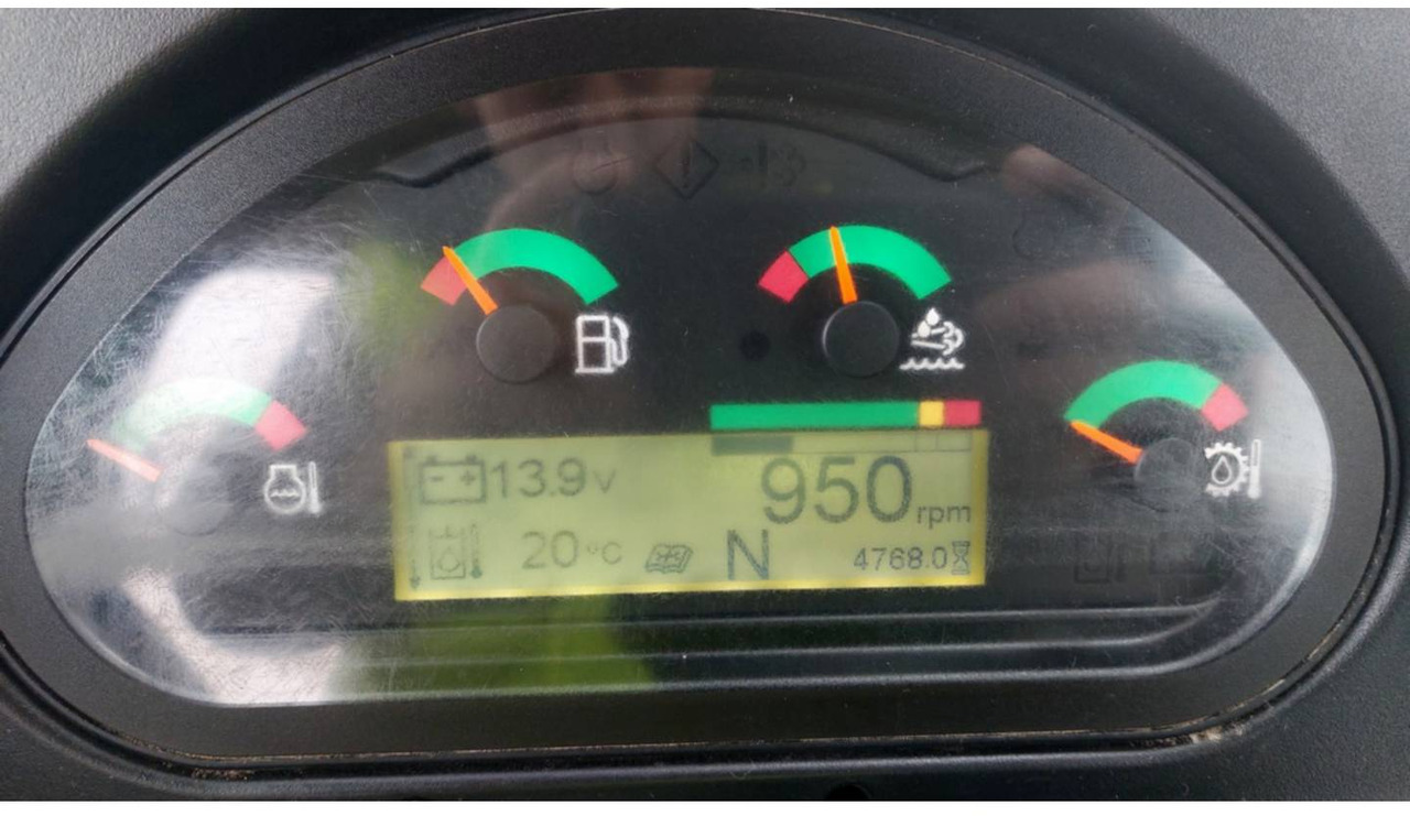 CAT 432F2 - Tractopelle: photos 5 CAT 432F2 - Tractopelle: photos 5