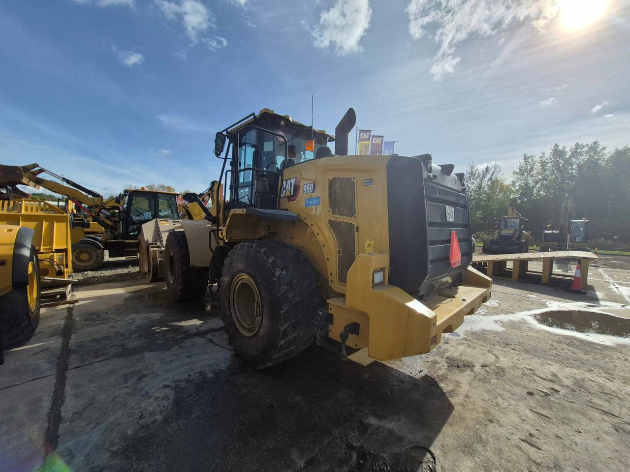 CAT 950 - Chargeuse sur pneus: photos 4 CAT 950 - Chargeuse sur pneus: photos 4