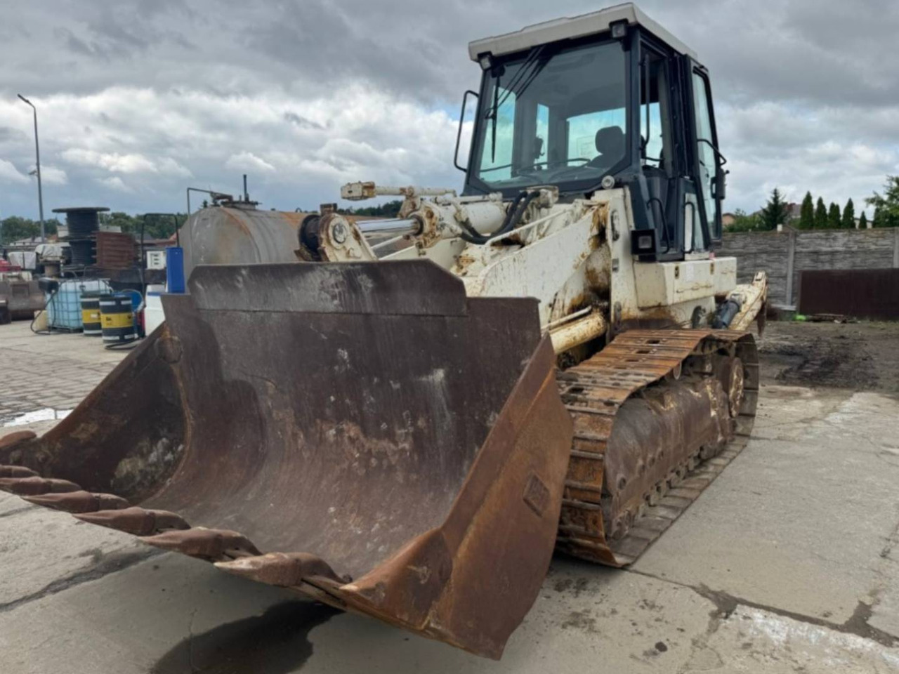 CAT 963C - Chargeuse sur chenilles: photos 1 CAT 963C - Chargeuse sur chenilles: photos 1