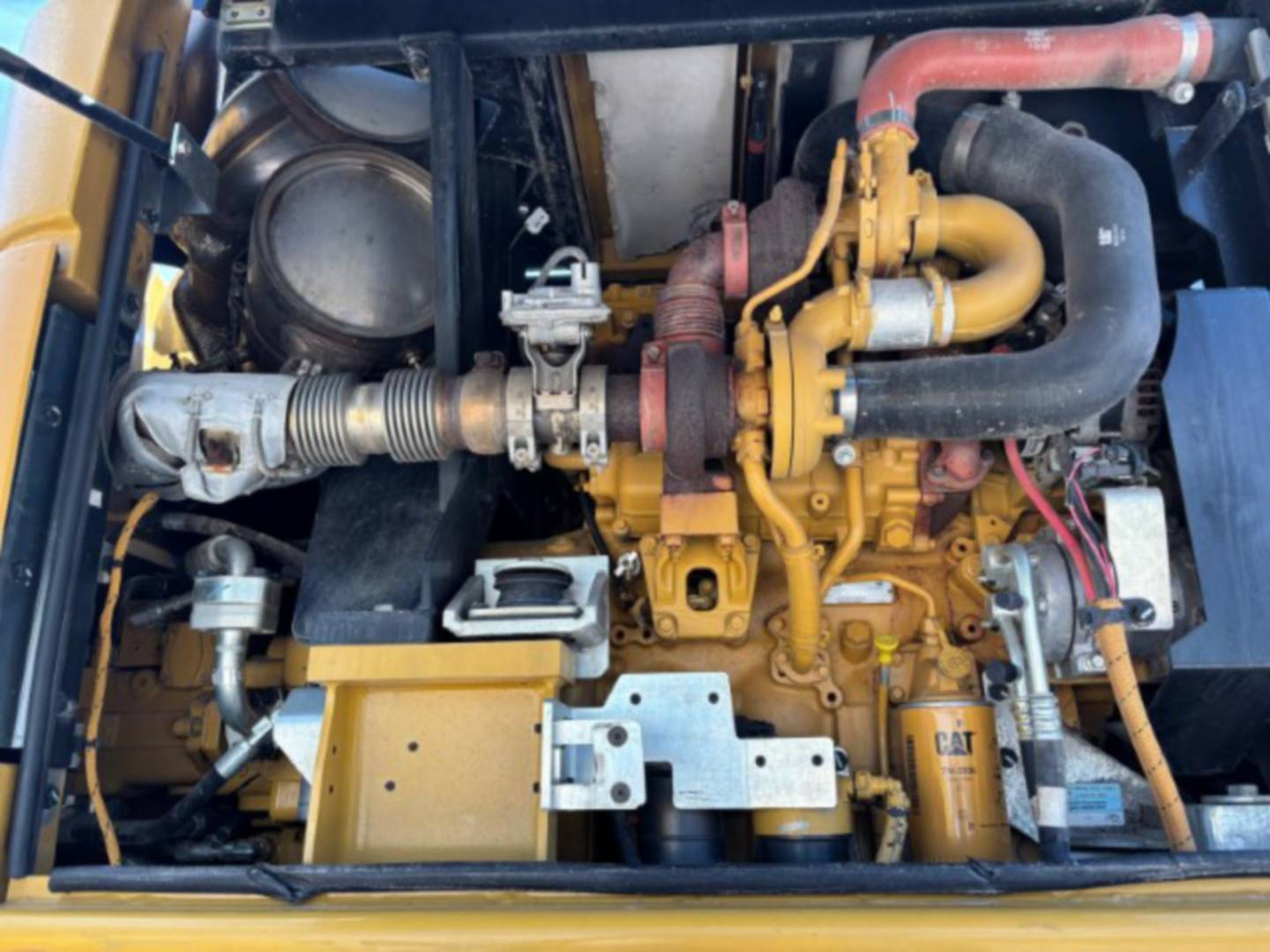 Pelle sur pneus CAT M315F: photos 7 Pelle sur pneus CAT M315F: photos 7