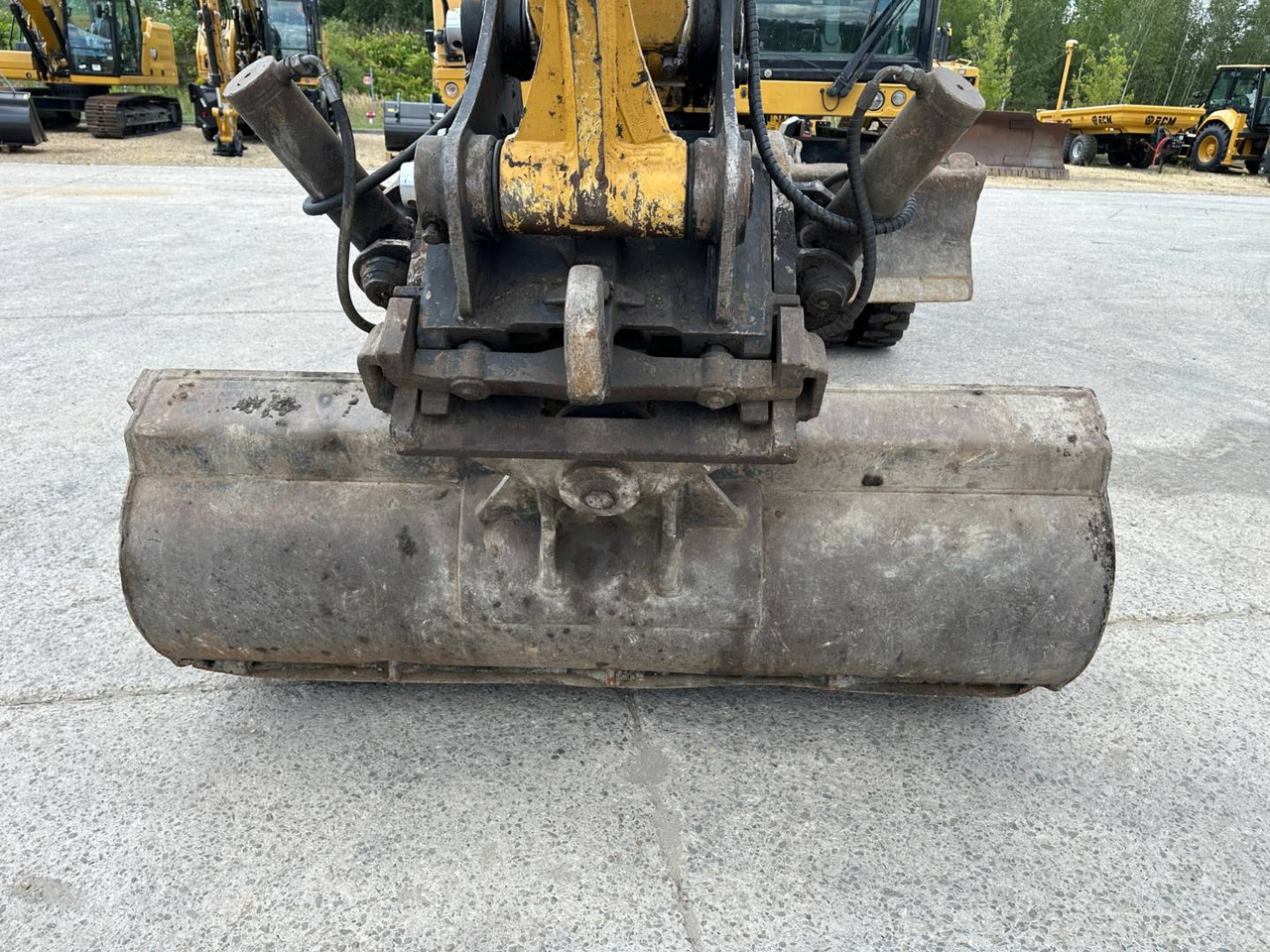 Pelle sur pneus CAT M318F: photos 22