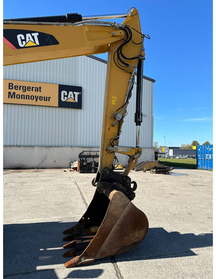 Chargeuse sur pneus CAT M318F: photos 15