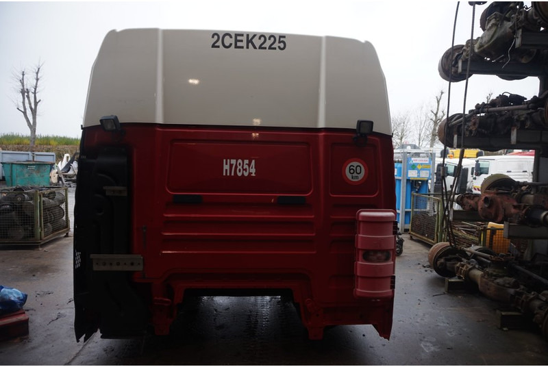 MAN F99L41 TGX XXL EURO6 81.60000-7925 - Cabine et intérieur pour Camion: photos 4 MAN F99L41 TGX XXL EURO6 81.60000-7925 - Cabine et intérieur pour Camion: photos 4