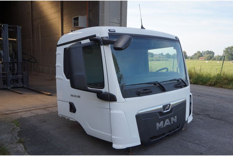 MAN TG3 NN CABINE NEW 81.60001.6003 - Cabine et intérieur pour Camion: photos 2 MAN TG3 NN CABINE NEW 81.60001.6003 - Cabine et intérieur pour Camion: photos 2