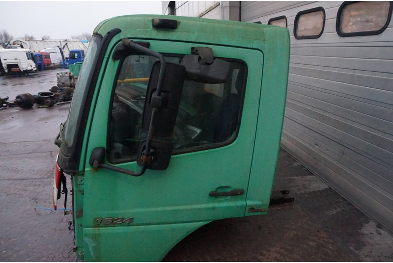 Mercedes-Benz ATEGO F07 KORT RECHTS STUUR 972 890 25 200671 - Cabine et intérieur pour Camion: photos 3 Mercedes-Benz ATEGO F07 KORT RECHTS STUUR 972 890 25 200671 - Cabine et intérieur pour Camion: photos 3