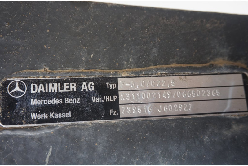 Mercedes-Benz F-8/C22.5 RECHT - Essieu avant pour Camion: photos 4 Mercedes-Benz F-8/C22.5 RECHT - Essieu avant pour Camion: photos 4