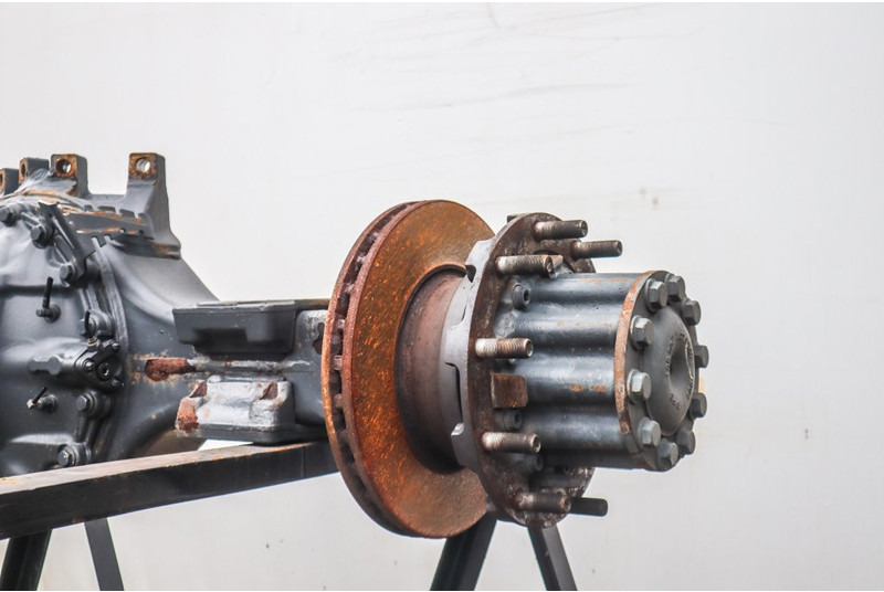 Mercedes-Benz R440-13A/C22.5 37/13 2? MODEL - Essieu arrière pour Camion: photos 3 Mercedes-Benz R440-13A/C22.5 37/13 2? MODEL - Essieu arrière pour Camion: photos 3