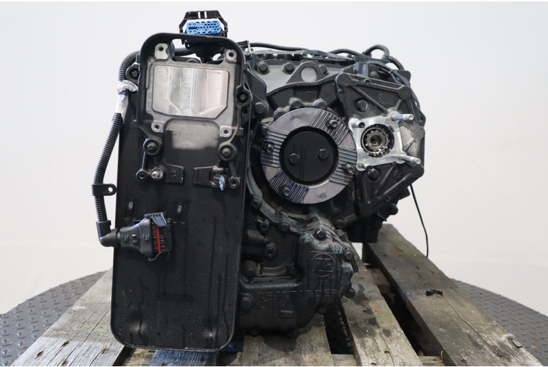 ZF 12TX2821OD+INT3 81.32004-6499 NEW - Boîte de vitesse pour Camion: photos 4 ZF 12TX2821OD+INT3 81.32004-6499 NEW - Boîte de vitesse pour Camion: photos 4