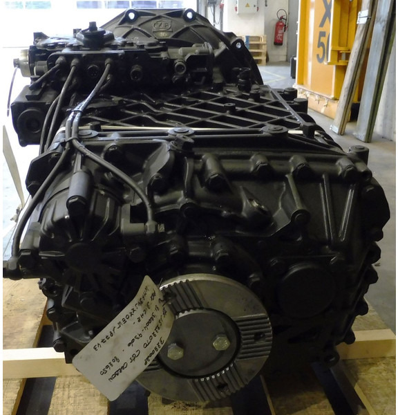 ZF 1S2220TO CGS CARBON - Boîte de vitesse pour Camion: photos 4 ZF 1S2220TO CGS CARBON - Boîte de vitesse pour Camion: photos 4