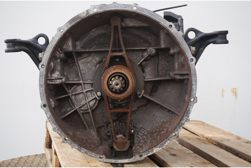 ZF 6S800OD TGL 81.32004-6180 - Boîte de vitesse pour Camion: photos 2 ZF 6S800OD TGL 81.32004-6180 - Boîte de vitesse pour Camion: photos 2
