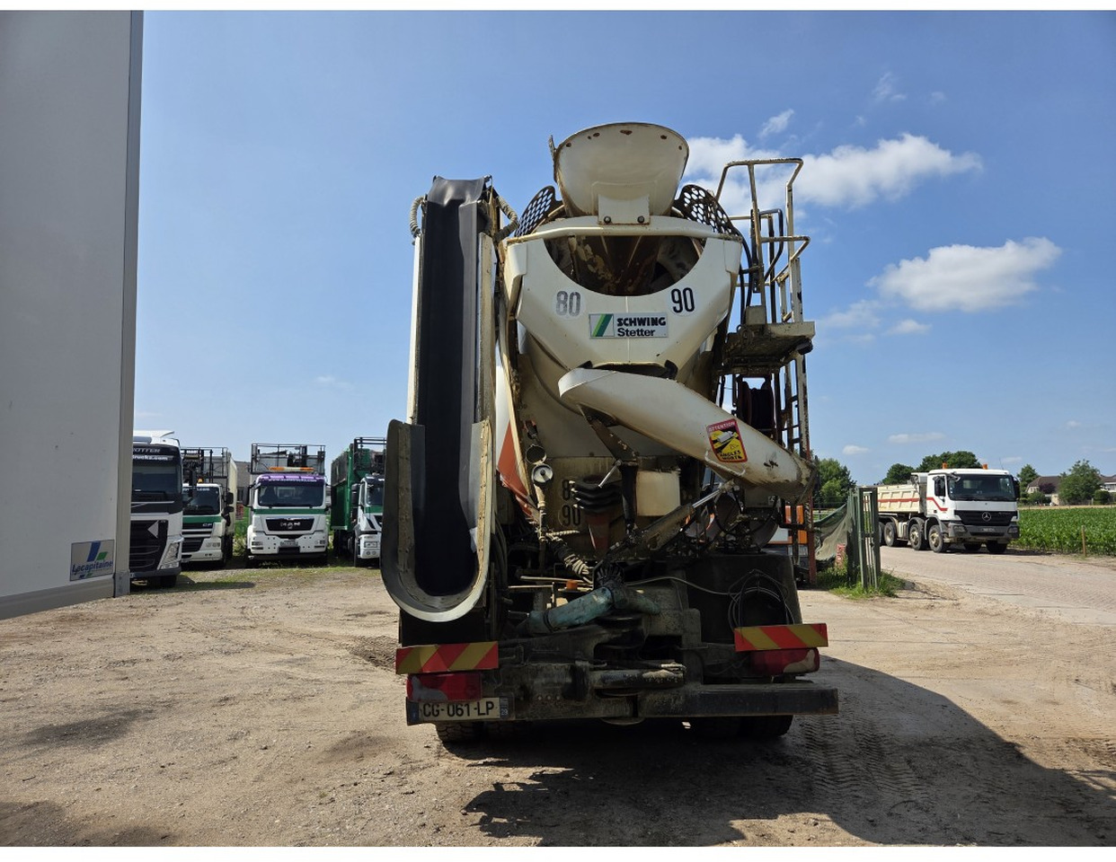 MAN TGS 35.400 8X4 Concrete Mixer Stetter 9m3 Steelsuspension - Camion malaxeur: photos 3 MAN TGS 35.400 8X4 Concrete Mixer Stetter 9m3 Steelsuspension - Camion malaxeur: photos 3