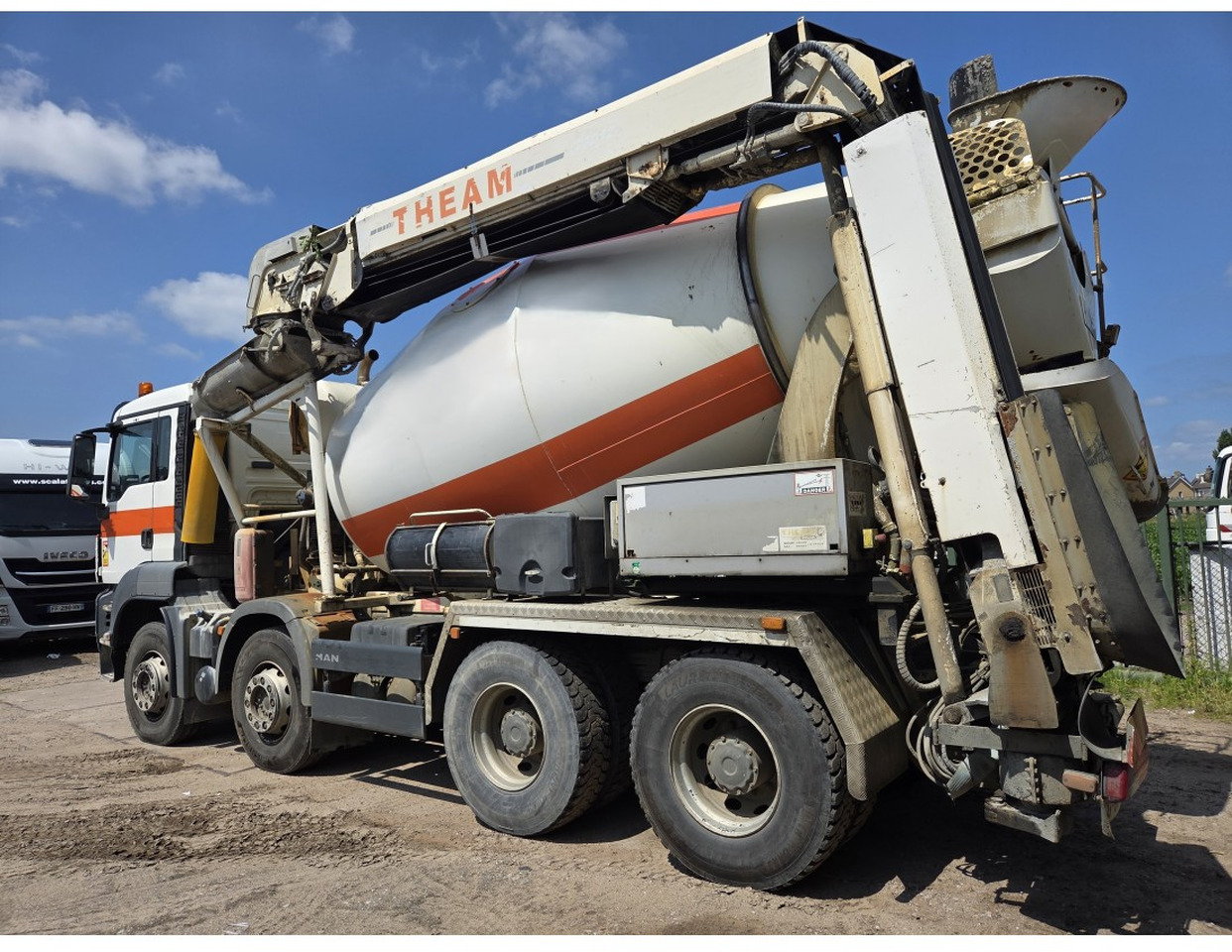 MAN TGS 35.400 8X4 Concrete Mixer Stetter 9m3 Steelsuspension - Camion malaxeur: photos 2 MAN TGS 35.400 8X4 Concrete Mixer Stetter 9m3 Steelsuspension - Camion malaxeur: photos 2