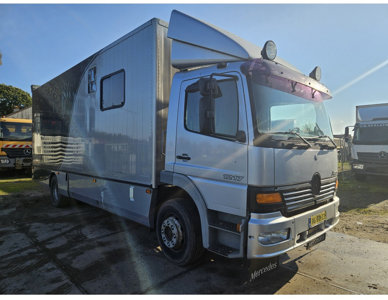 Mercedes Atego 1217 L 4x2 Horse transport Dutch Truck - Camion chevaux: photos 4 Mercedes Atego 1217 L 4x2 Horse transport Dutch Truck - Camion chevaux: photos 4