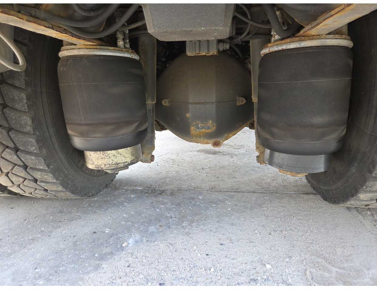 Camion benne Renault Premium 300 4x2 Tipper Gritter Manual Gearbox Mechanical pump Pomp: photos 8