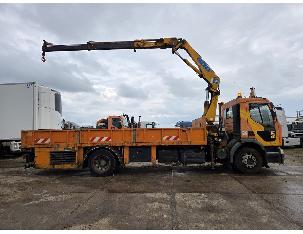 Renault Premium 300 MECHANICAL PUMP OPEN BOX COMPRESSOR CRANE EFFER 140/2S - Camion plateau, Camion grue: photos 4 Renault Premium 300 MECHANICAL PUMP OPEN BOX COMPRESSOR CRANE EFFER 140/2S - Camion plateau, Camion grue: photos 4