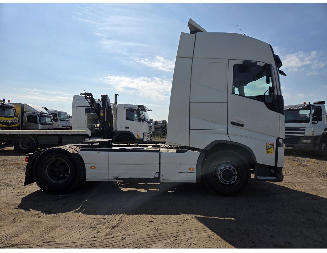 VOLVO FH 500 4X2 TRACTOR UNIT 2 TANKS VEB+ - Tracteur routier: photos 5 VOLVO FH 500 4X2 TRACTOR UNIT 2 TANKS VEB+ - Tracteur routier: photos 5
