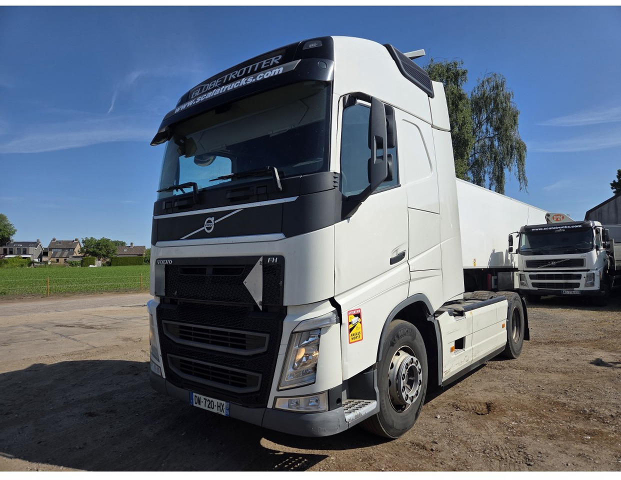 VOLVO FH 500 4X2 TRACTOR UNIT 2 TANKS VEB+ - Tracteur routier: photos 1 VOLVO FH 500 4X2 TRACTOR UNIT 2 TANKS VEB+ - Tracteur routier: photos 1