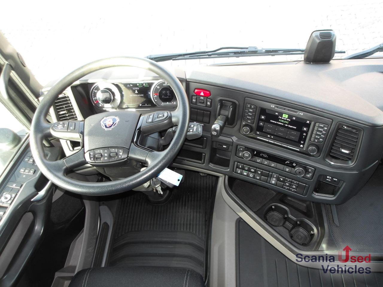 SCANIA R 460 NA - HYDRAULIK - ACC - HIGHLINE - ADR AT - Tracteur routier: photos 3 SCANIA R 460 NA - HYDRAULIK - ACC - HIGHLINE - ADR AT - Tracteur routier: photos 3