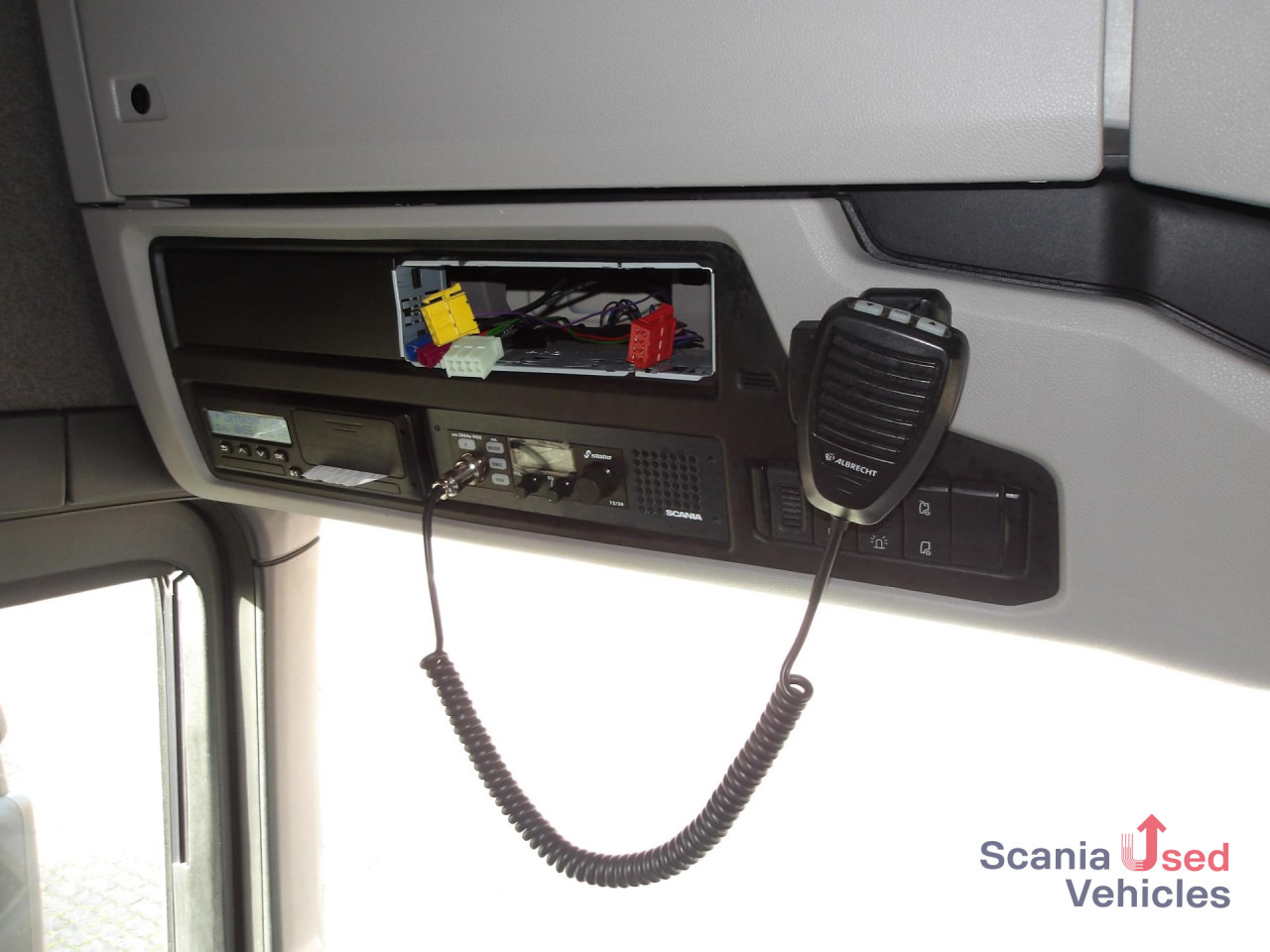 SCANIA R 460 NA - HYDRAULIK - ACC - HIGHLINE - ADR AT - Tracteur routier: photos 2 SCANIA R 460 NA - HYDRAULIK - ACC - HIGHLINE - ADR AT - Tracteur routier: photos 2