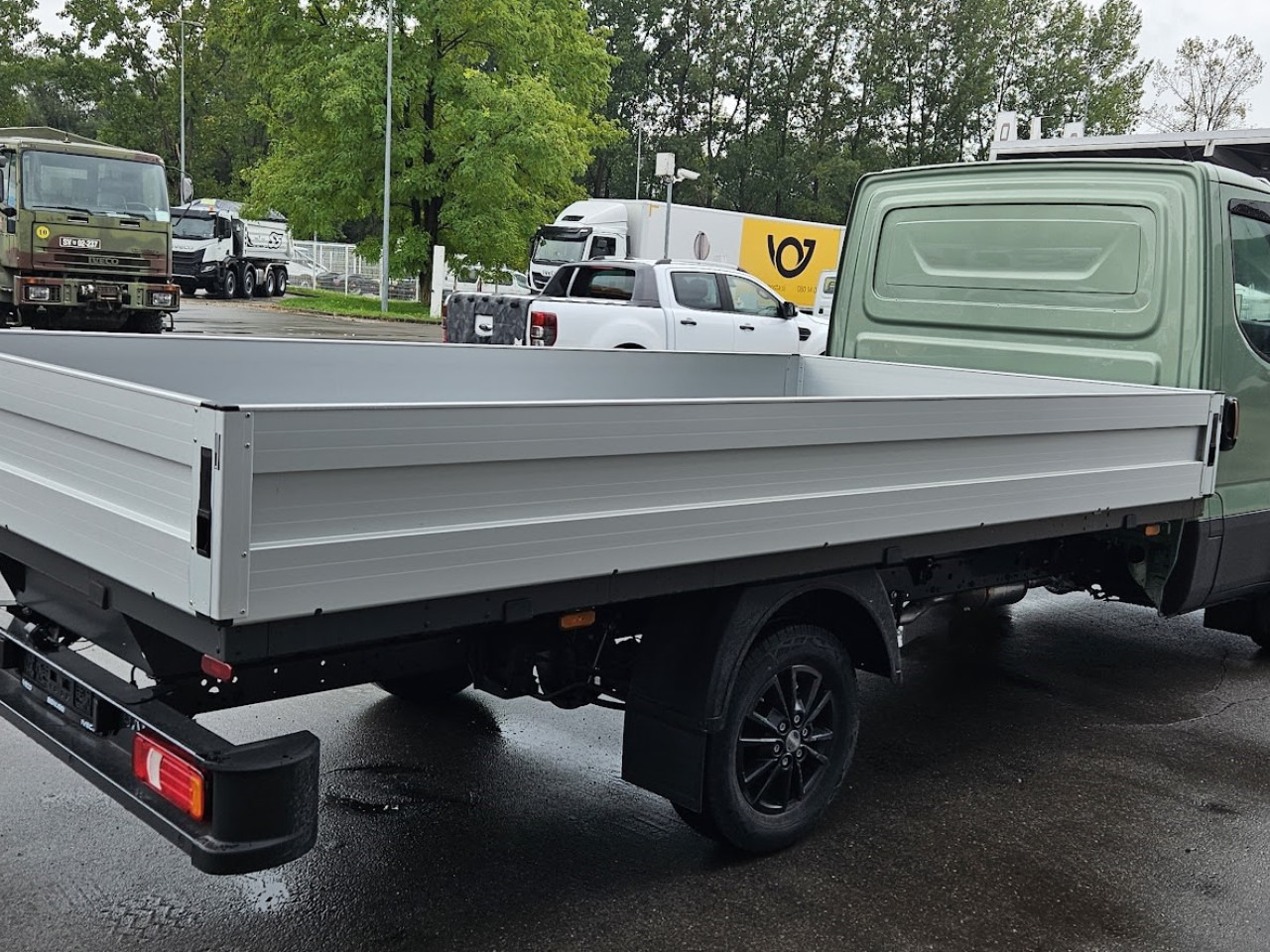 IVECO Daily 35S14A8 - Fourgon utilitaire: photos 4 IVECO Daily 35S14A8 - Fourgon utilitaire: photos 4