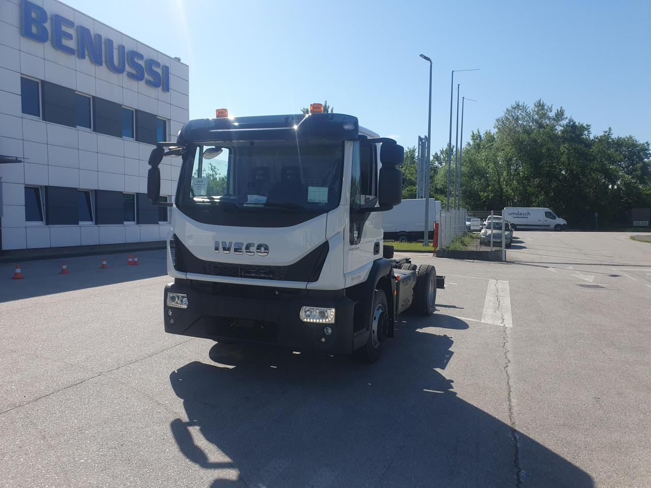 IVECO Eurocargo ML140E25/P - Châssis cabine: photos 1 IVECO Eurocargo ML140E25/P - Châssis cabine: photos 1