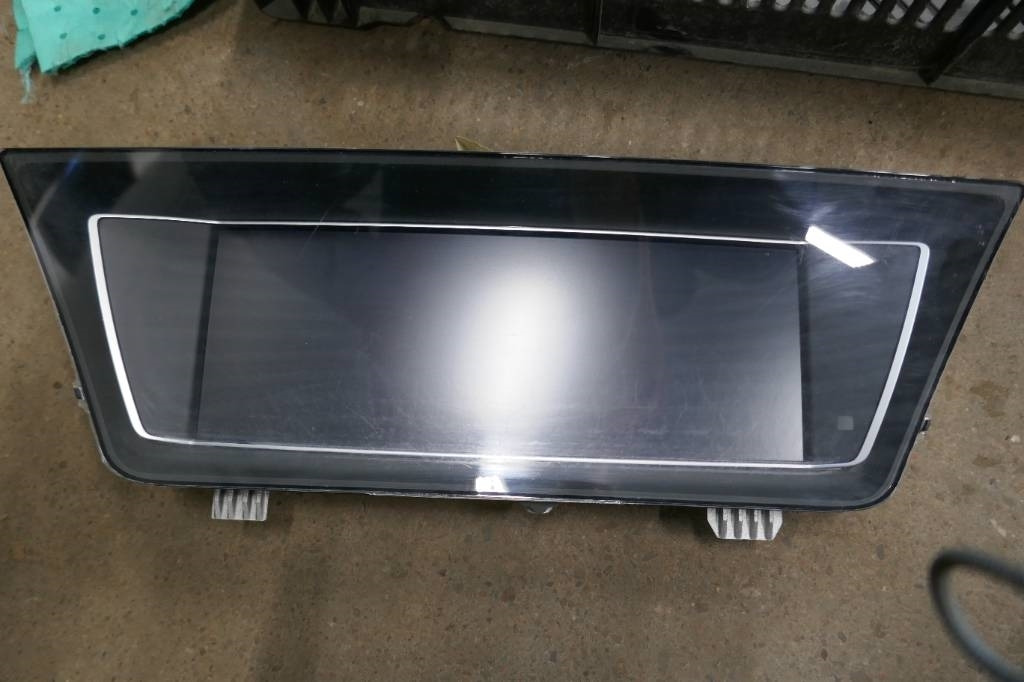 Volvo FM mätarhus, 23595812 - Système électrique pour Camion: photos 1 Volvo FM mätarhus, 23595812 - Système électrique pour Camion: photos 1