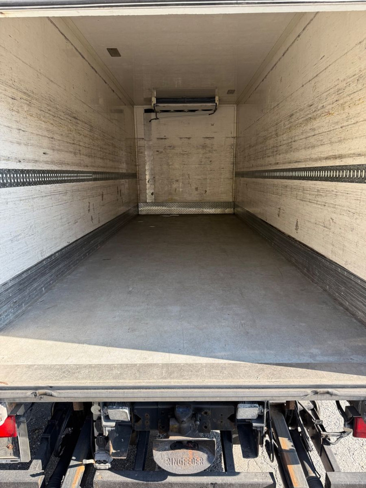 Renault T460 4x2, E 6, Carrier U850, -30C, Ladebordwand - Camion frigorifique: photos 5 Renault T460 4x2, E 6, Carrier U850, -30C, Ladebordwand - Camion frigorifique: photos 5