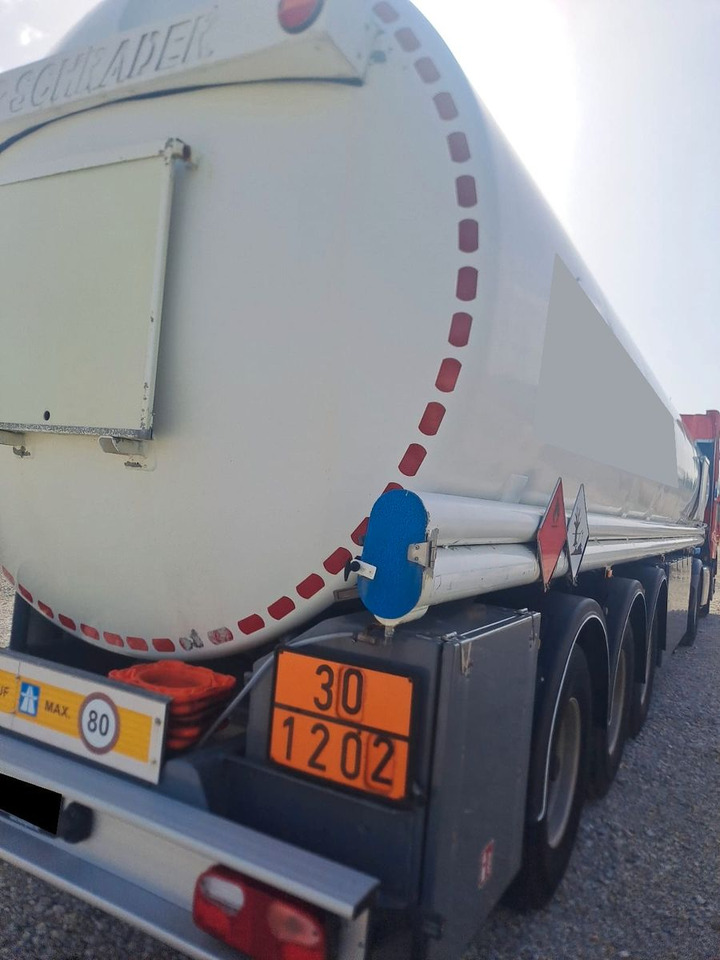 Schrader ADR, Treibstoff Diesel/Benzin, 4 Kammern, Sening Schrader ADR, Treibstoff Diesel/Benzin, 4 Kammern, Sening - Semi-remorque citerne: photos 1 Schrader ADR, Treibstoff Diesel/Benzin, 4 Kammern, Sening Schrader ADR, Treibstoff Diesel/Benzin, 4 Kammern, Sening - Semi-remorque citerne: photos 1