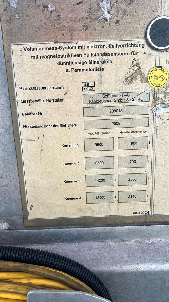 Schrader Treibstoff Diesel/Benzin, 4 Kammern, Sening - Semi-remorque citerne: photos 5 Schrader Treibstoff Diesel/Benzin, 4 Kammern, Sening - Semi-remorque citerne: photos 5