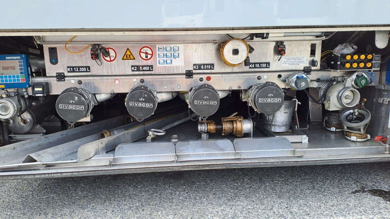 Semi-remorque citerne Schwarzmüller 4 Kammern, ADR, Treibstoff Fuel: photos 12