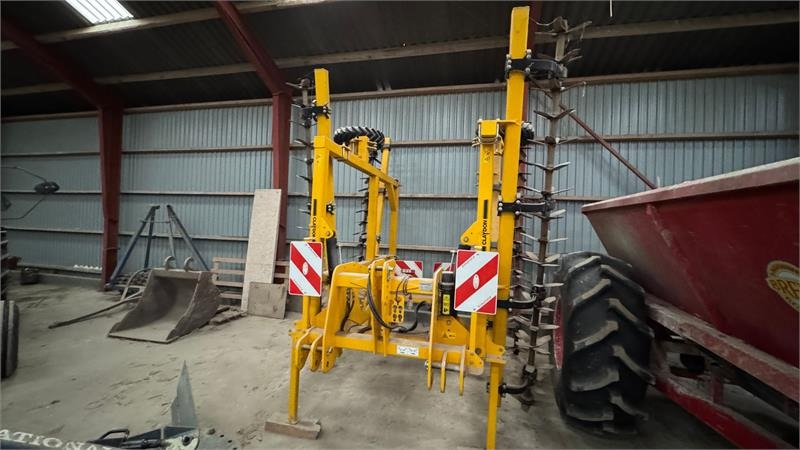 Claydon Terrastar Terrastar - Herse: photos 2 Claydon Terrastar Terrastar - Herse: photos 2