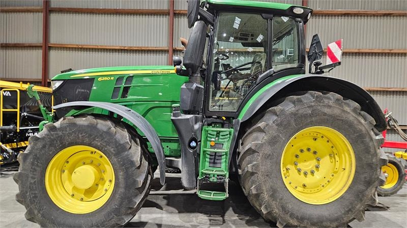 John Deere 6250R Ultimate Edition - Tracteur agricole: photos 2 John Deere 6250R Ultimate Edition - Tracteur agricole: photos 2