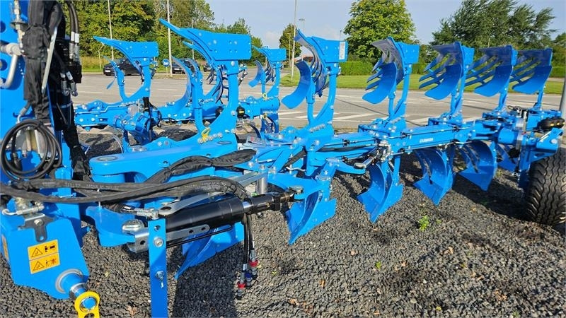 Lemken JUWEL 10M - Charrue: photos 1 Lemken JUWEL 10M - Charrue: photos 1