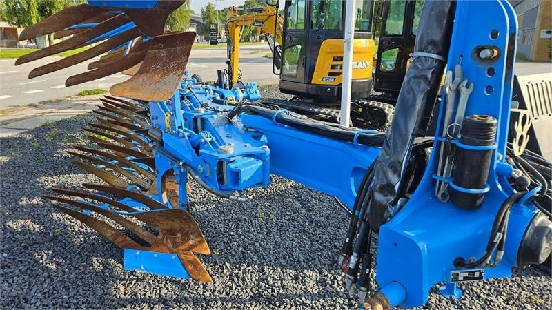 Lemken Juwel 8M Juwel 8 OF - Charrue: photos 3 Lemken Juwel 8M Juwel 8 OF - Charrue: photos 3