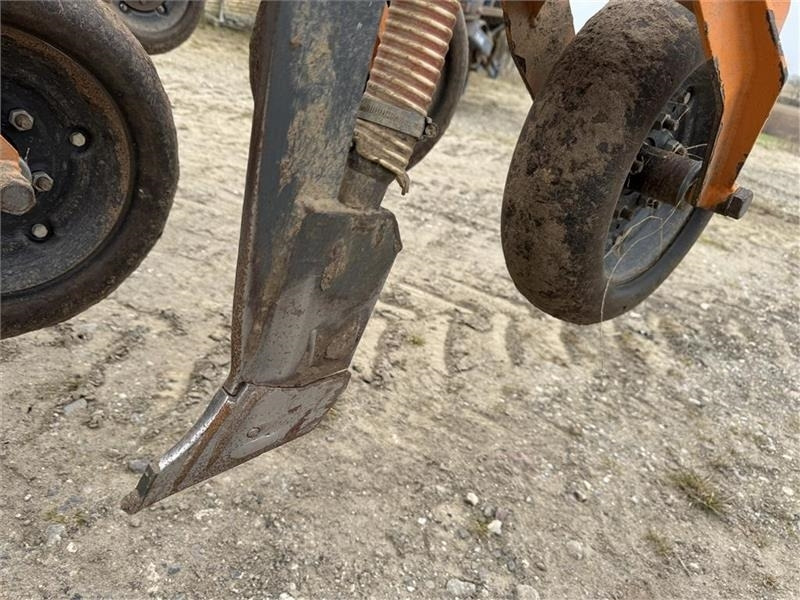 Mzuri Pro-Till 4T Med en del extra tilbehør/reserv  - Semoir: photos 3 Mzuri Pro-Till 4T Med en del extra tilbehør/reserv  - Semoir: photos 3